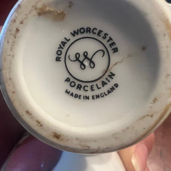 Royal Worchester Porcelain Jelly Jars Made in England Peach Blackberries W/Lid - Picture 9 of 9